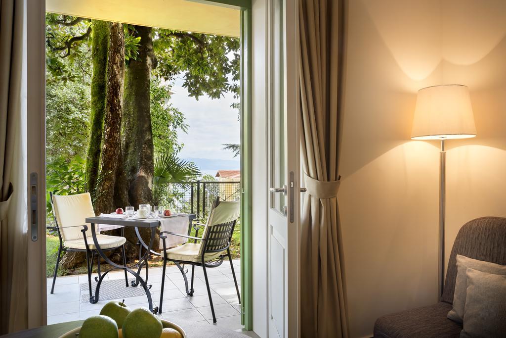 Remisens Villa Elsa ลอฟราน ภายนอก รูปภาพ