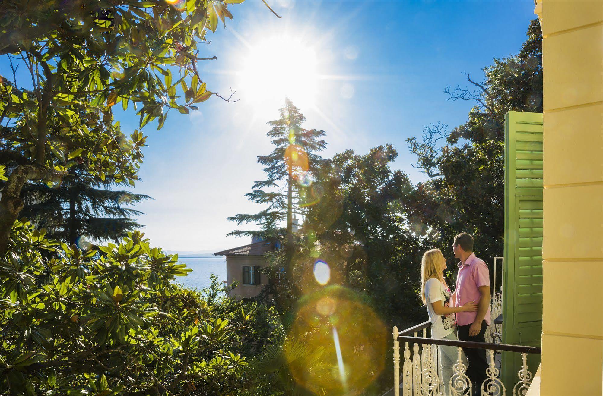 Remisens Villa Elsa ลอฟราน ภายนอก รูปภาพ