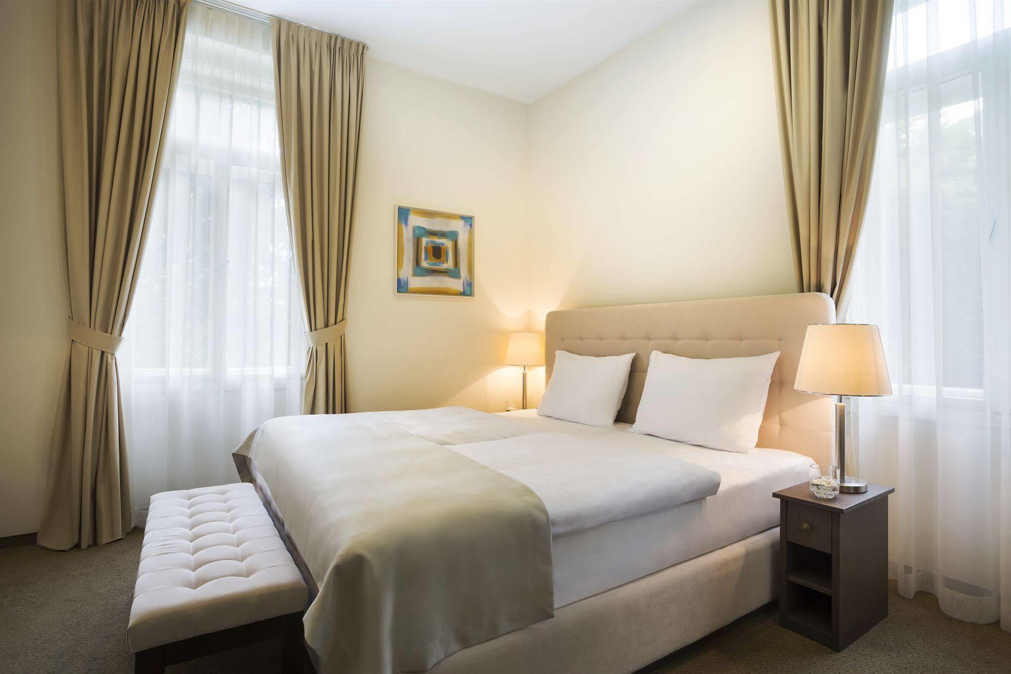 Remisens Villa Elsa ลอฟราน ภายนอก รูปภาพ