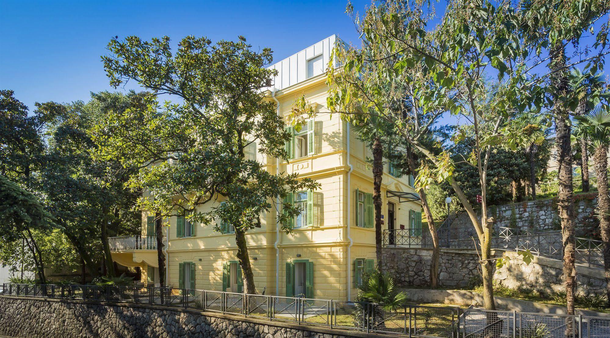 Remisens Villa Elsa ลอฟราน ภายนอก รูปภาพ